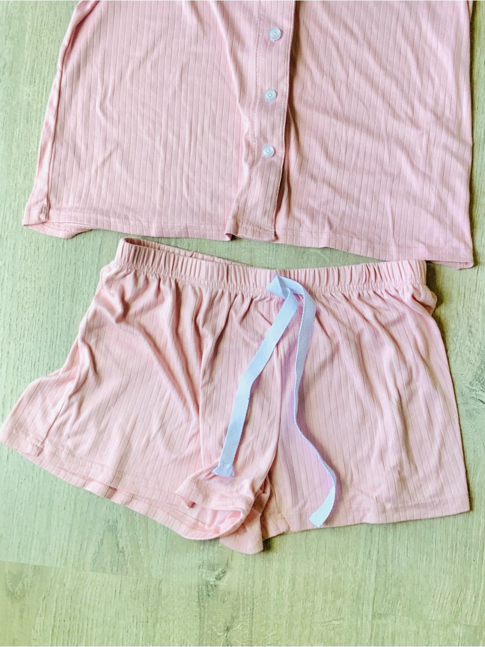 Born Ribbed Button Down Top & Shorts Pajama Set Small - Picture 4 of 14